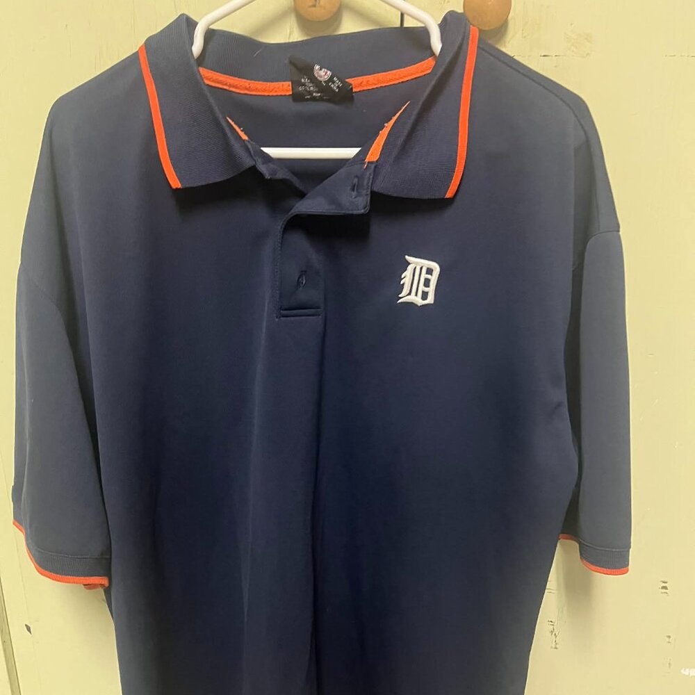 Detroit Tigers Polo Shiet size XL navy blue and orange